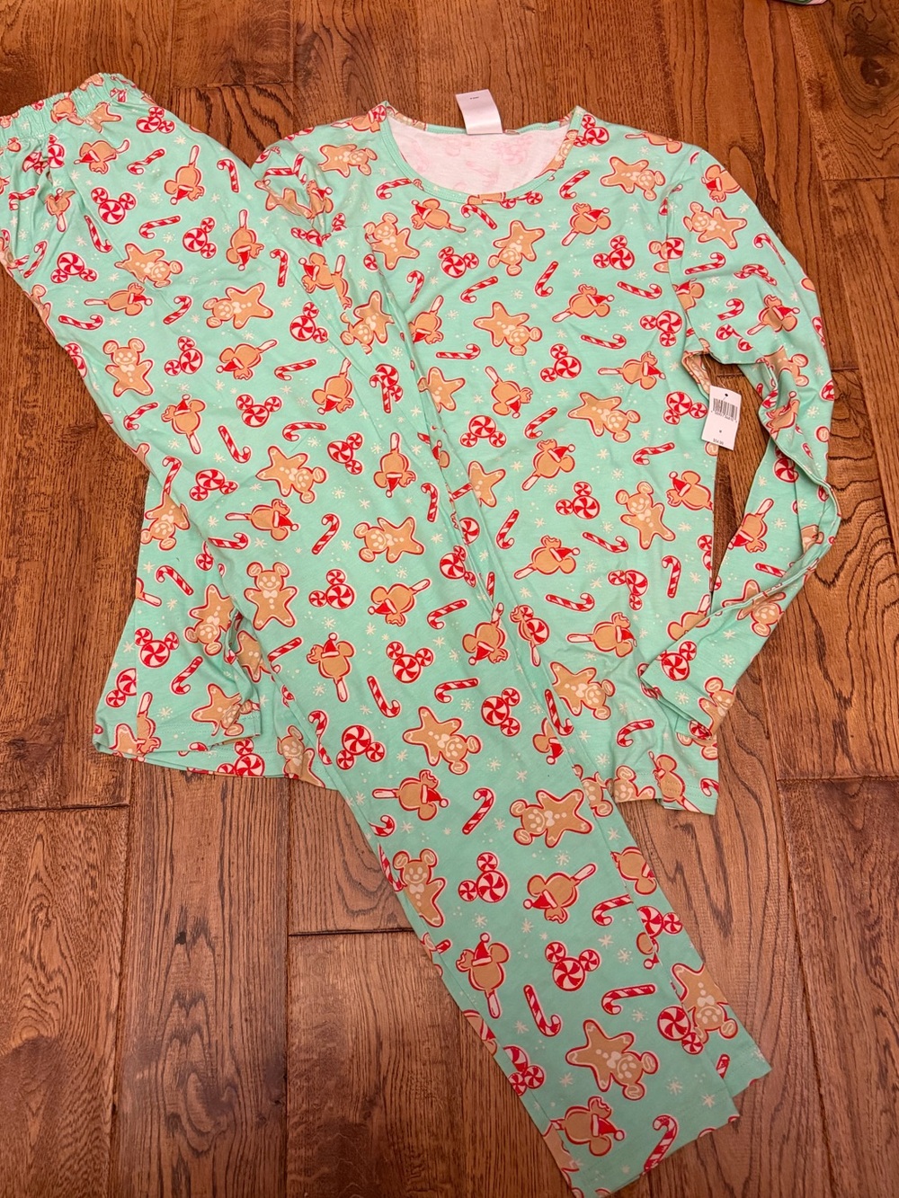 NWT Disney Parks Mickey Mouse Holiday Treats Sleepwear Set M smoke pet free home - Picture 3 of 3